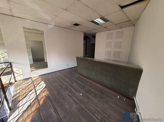 Bodega en arriendo en Perpetuo Socorro, Medellín, 180 m² · foto 10 de 13