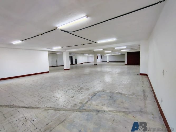 Bodega en arriendo en Caribe, Medellín, 530 m² · foto 11 de 21