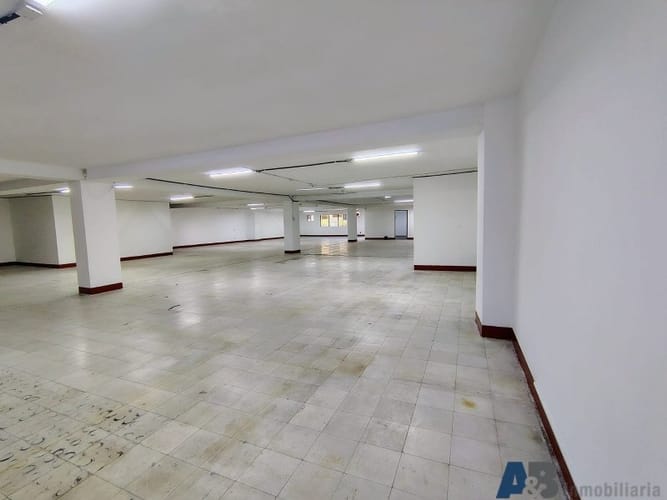 Bodega en arriendo en Caribe, Medellín, 530 m² · foto 13 de 21