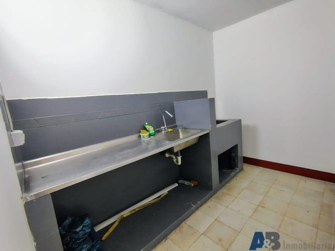 Bodega en arriendo en Caribe, Medellín, 530 m² · foto 16 de 21