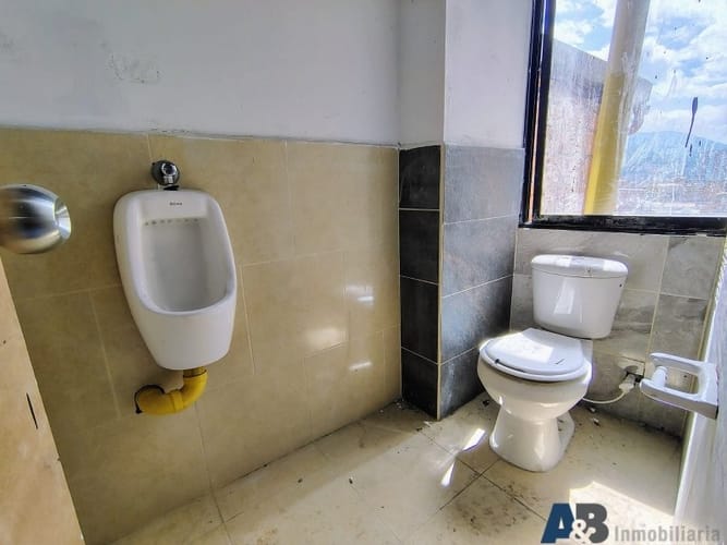 Bodega en arriendo en Centro, Bello, 350 m² · foto 13 de 13