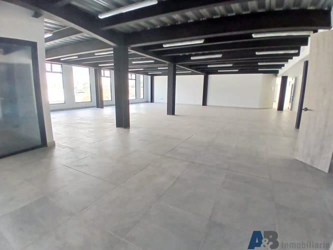 Bodega en arriendo en Belén, Medellín, 165 m² · foto 6 de 10
