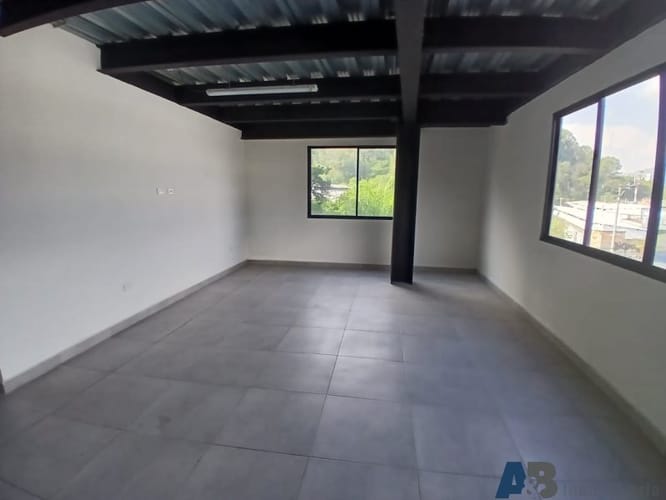 Bodega en arriendo en Belén, Medellín, 165 m² · foto 10 de 10