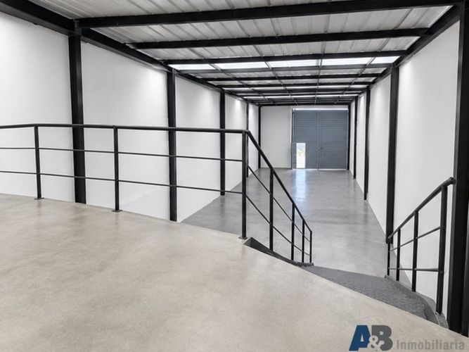 Bodega en arriendo en Santa Catalina, La Estrella, 290 m² · foto 10 de 16
