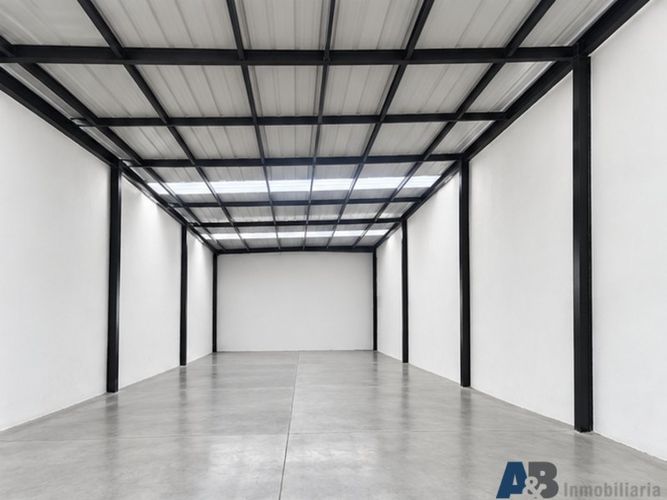 Bodega en arriendo en Santa Catalina, La Estrella, 290 m² · foto 12 de 16