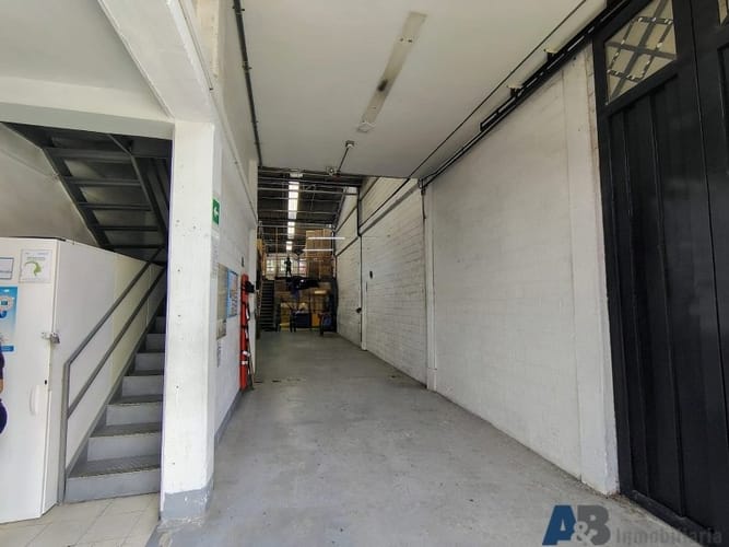 Bodega en arriendo en San Agustin Suramerica, La Estrella, 356 m² · foto 3 de 18