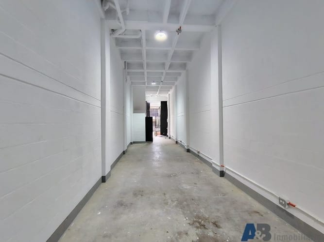 Bodega en arriendo en Trinidad, Medellín, 360 m² · foto 3 de 18