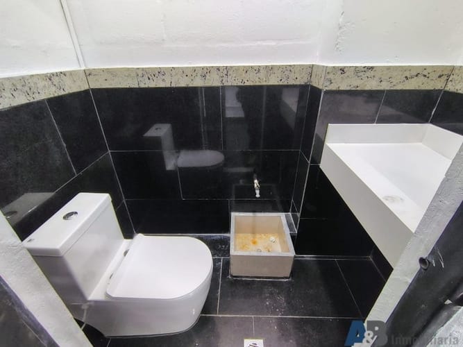 Bodega en arriendo en Trinidad, Medellín, 360 m² · foto 16 de 18