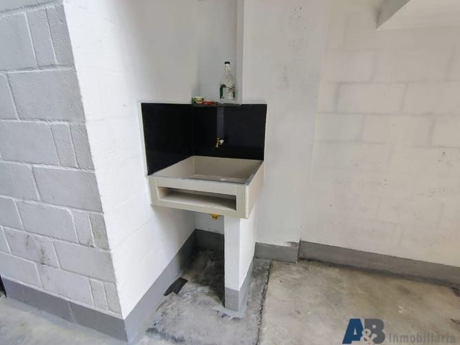 Bodega en arriendo en Trinidad, Medellín, 360 m² · foto 18 de 18