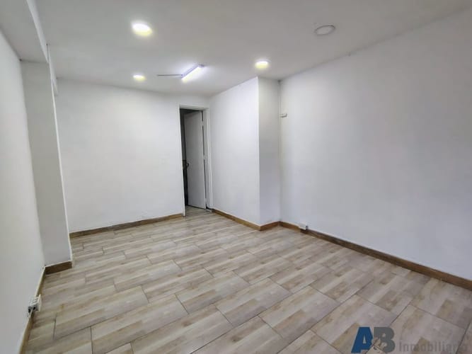 Local en arriendo en Lorena, Medellín, 20 m² · foto 3 de 9