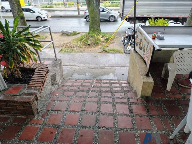 Local en arriendo en Lorena, Medellín, 20 m² · foto 8 de 9