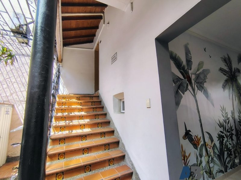 Casa en arriendo en Laureles, Medellín · foto 5 de 14