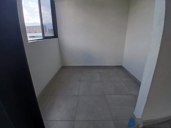 Bodega en arriendo en Cerro Nutibara, Medellín, 165 m² · foto 4 de 10