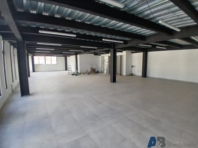 Bodega en arriendo en Cerro Nutibara, Medellín, 165 m² · foto 5 de 10