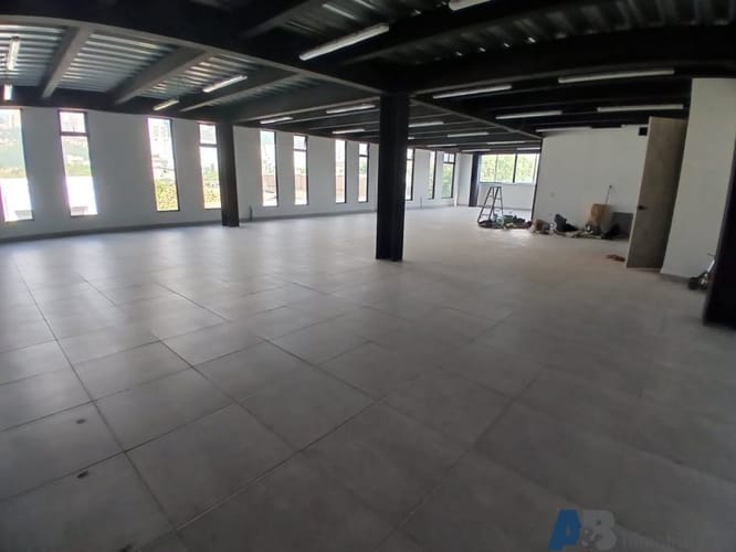 Bodega en arriendo en Cerro Nutibara, Medellín, 165 m² · foto 8 de 10