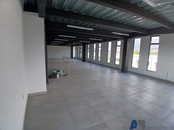 Bodega en arriendo en Cerro Nutibara, Medellín, 165 m² · foto 9 de 10