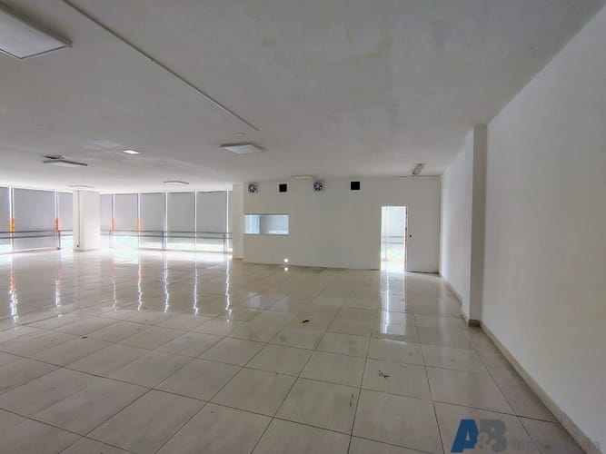 Local en arriendo en San Joaquin, Medellín, 650 m² · foto 10 de 21