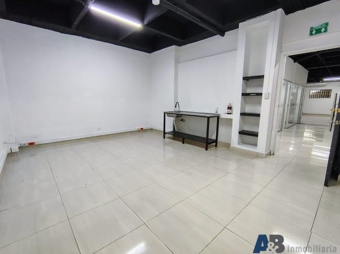 Local en arriendo en San Joaquin, Medellín, 650 m² · foto 18 de 21