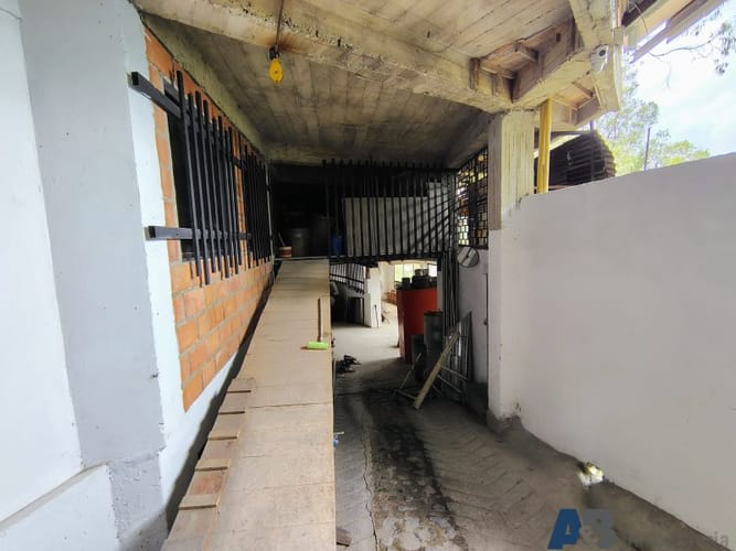 Bodega en arriendo en El Convento, Copacabana, 500 m² · foto 4 de 8