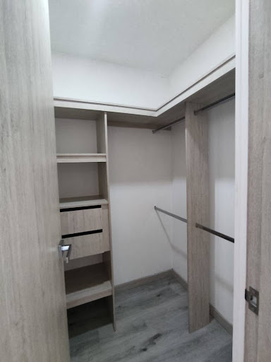 Apartamento en arriendo en Loma Del Escobero, Envigado · foto 4 de 16