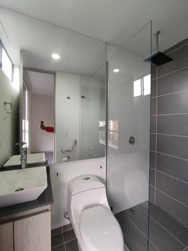 Apartamento en arriendo en Loma Del Escobero, Envigado · foto 11 de 16