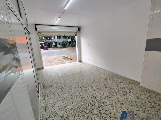 Local en arriendo en El Velódromo, Medellín, 70 m² · foto 2 de 11