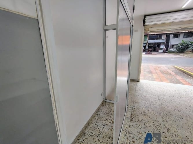 Local en arriendo en El Velódromo, Medellín, 70 m² · foto 3 de 11
