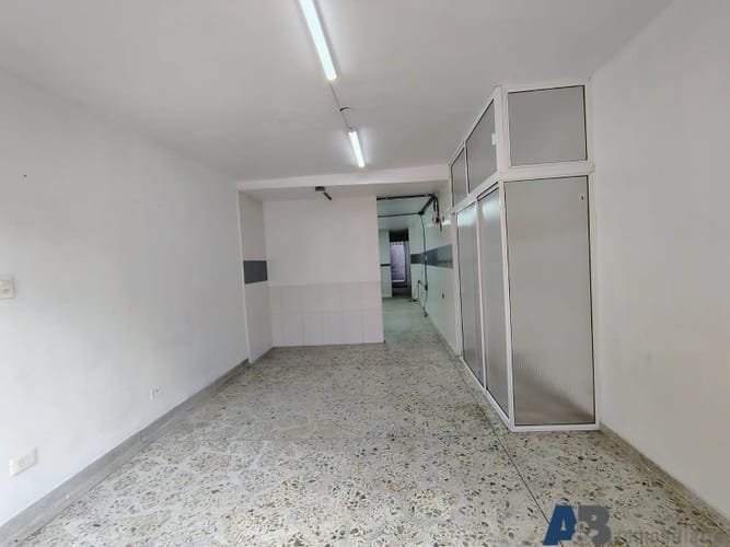 Local en arriendo en El Velódromo, Medellín, 70 m² · foto 4 de 11