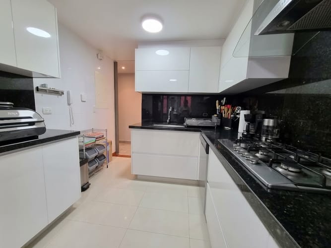 Apartamento de 4 alcobas en venta en Colina Campestre, Bogotá, 140 m² · foto 7 de 14