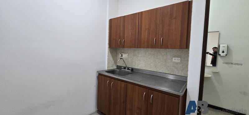 Bodega en arriendo en Aeropuerto, Rionegro, 405 m² · foto 10 de 13