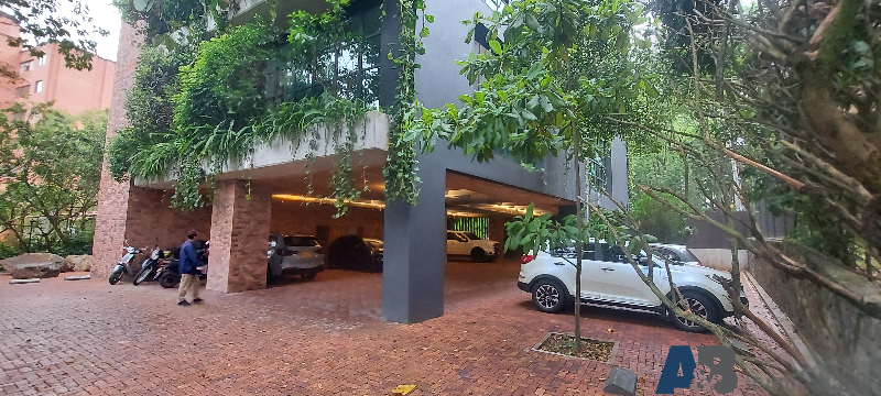Apartamento en venta en El Poblado, Medellín · foto 11 de 12
