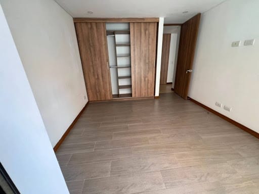 Apartamento de 3 alcobas en arriendo en Conquistadores, Medellín, 150 m² · foto 11 de 22
