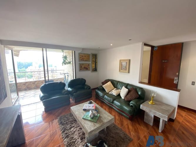 Apartamento de 3 alcobas en venta en Alejandría, Medellín, 145 m² · foto 4 de 16