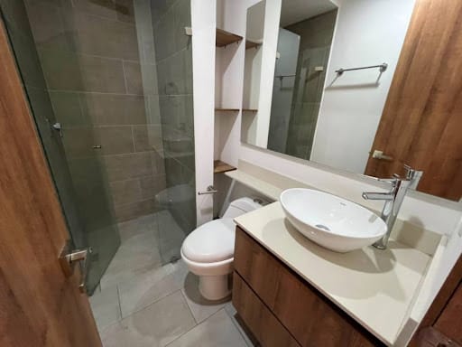 Apartamento de 3 alcobas en arriendo en Conquistadores, Medellín, 150 m² · foto 16 de 22
