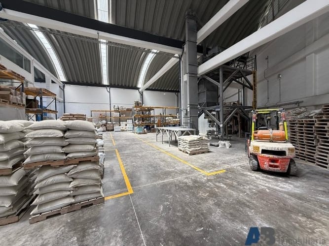 Bodega en arriendo en La Mosquita, Guarne, 1191 m² · foto 4 de 12