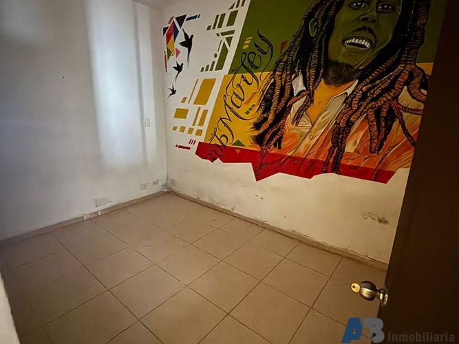 Casa de 11 alcobas en venta en Manila, Medellín, 300 m² · foto 6 de 16