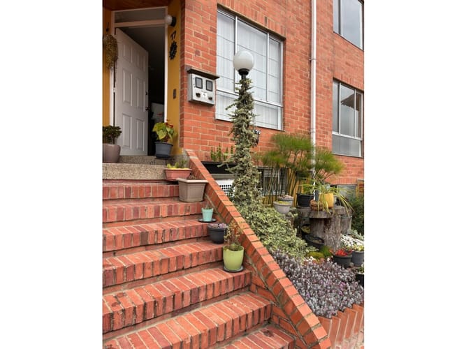Casa de 3 alcobas en venta en Suba Urbano, Bogotá, 98 m² · foto 2 de 24