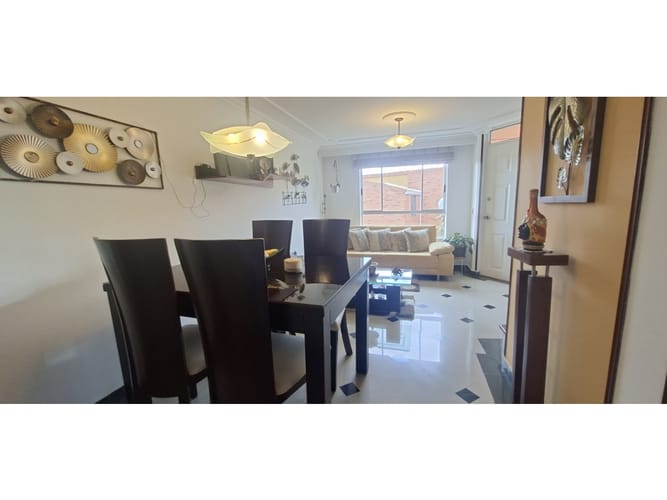 Casa de 3 alcobas en venta en Suba Urbano, Bogotá, 98 m² · foto 4 de 24