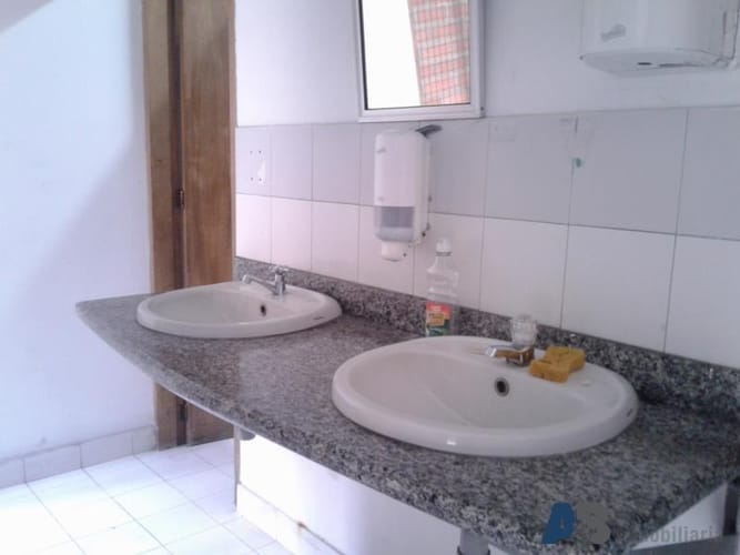 Bodega en venta en El Poblado, Medellín, 1700 m² · foto 10 de 22