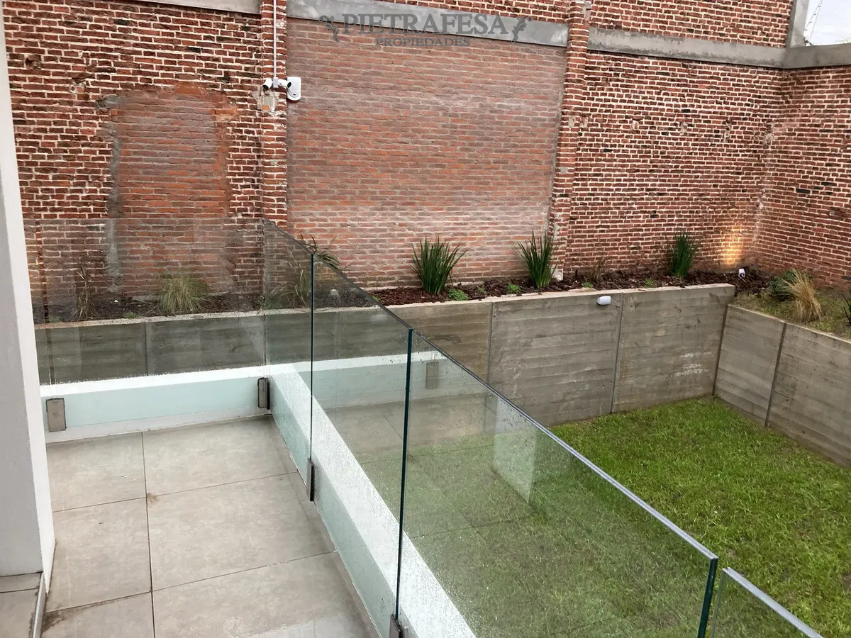 Apartamento en alquiler, 2 dormitorios, 1 baño, terraza. Prado. · Foto 6