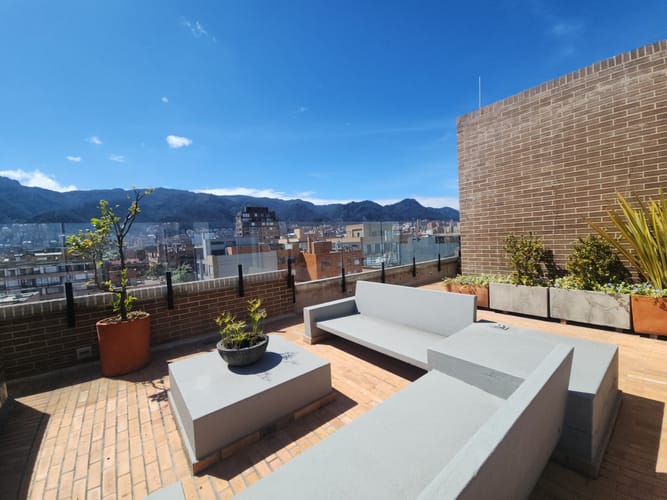 Apartamento de 2 alcobas en venta en El Virrey, Bogotá, 178 m² · foto 17 de 18