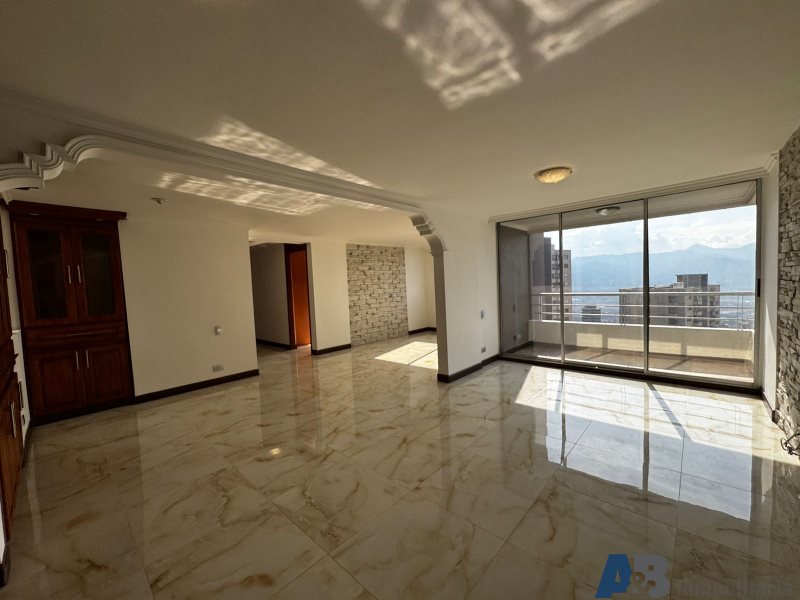 Apartamento en arriendo en El Poblado, Medellín · foto 9 de 24