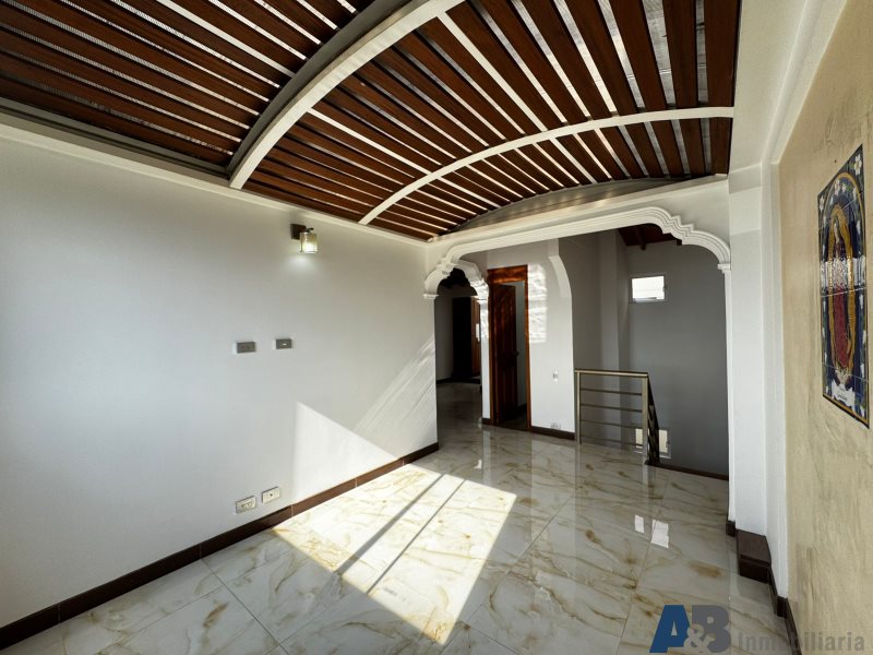 Apartamento en arriendo en El Poblado, Medellín · foto 10 de 24