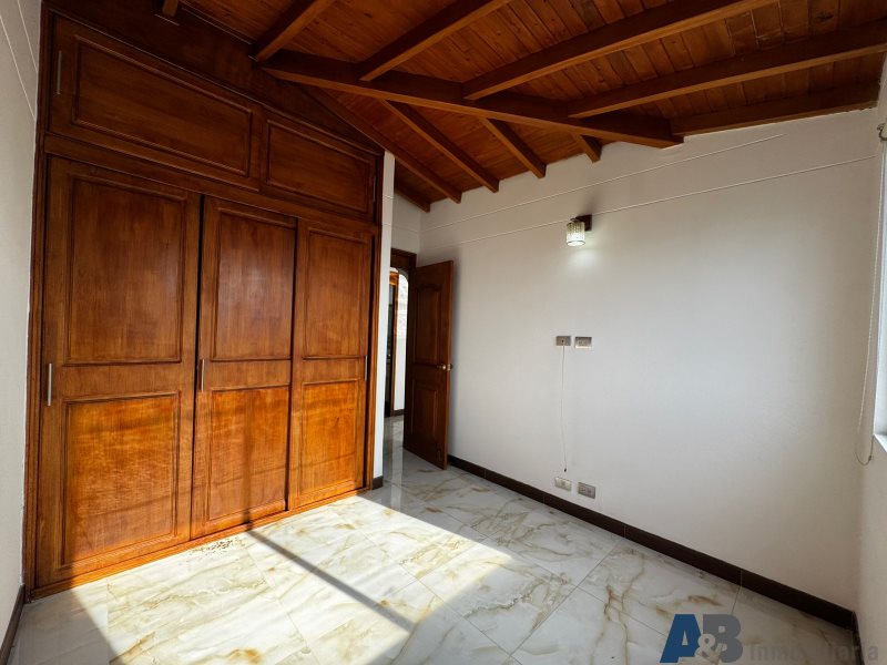 Apartamento en arriendo en El Poblado, Medellín · foto 13 de 24