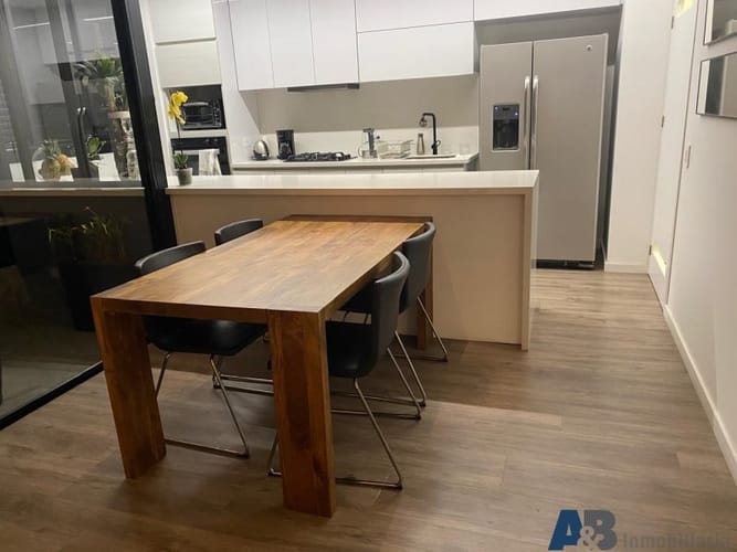 Apartamento de 2 alcobas en venta en El Poblado, Medellín, 110 m² · foto 2 de 11