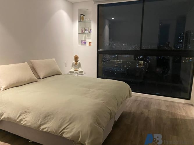Apartamento de 2 alcobas en venta en El Poblado, Medellín, 110 m² · foto 4 de 11