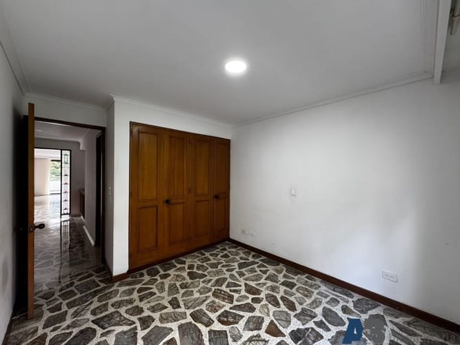 Apartamento de 4 alcobas en venta en El Poblado, Medellín, 145 m² · foto 6 de 21