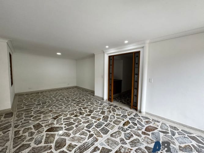 Apartamento de 4 alcobas en venta en El Poblado, Medellín, 145 m² · foto 8 de 21