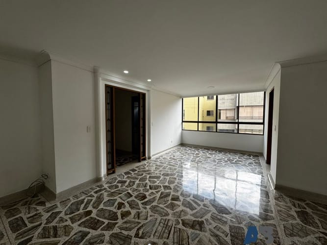 Apartamento de 4 alcobas en venta en El Poblado, Medellín, 145 m² · foto 9 de 21