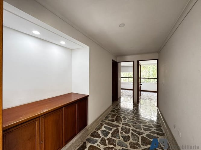 Apartamento de 4 alcobas en venta en El Poblado, Medellín, 145 m² · foto 10 de 21
